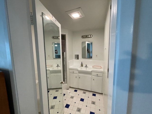 Photo - 4220 Cerritos Ave Casa