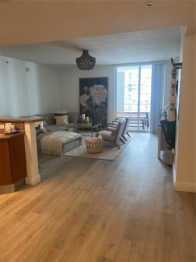 Photo - 170 SE 14th St Unit 1908