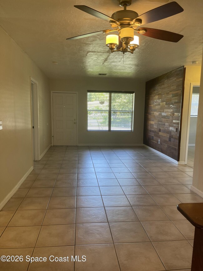 Photo - 405 W Rutgers St