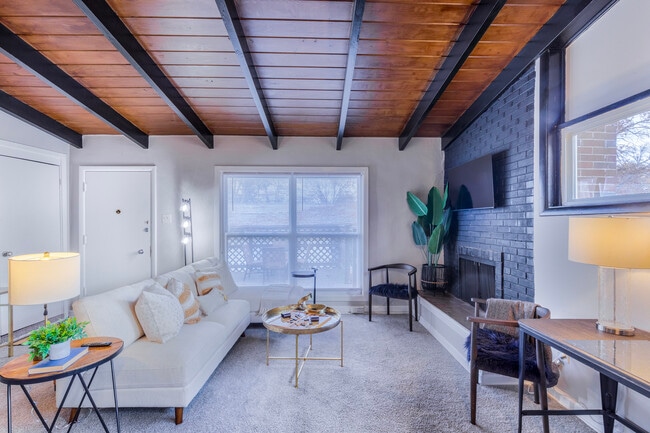 Photo - 7739 Peach Tree Ln