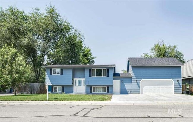 4 Bedroom 2 Bath Home Boise North End - 4 Bedroom 2 Bath Home Boise North End