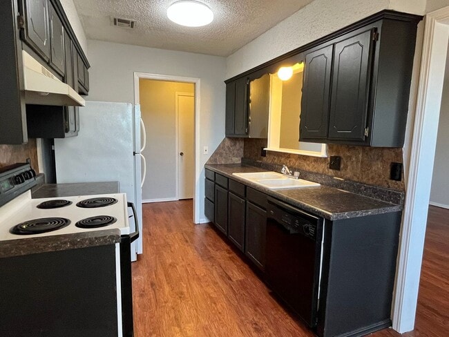 Photo - 3 Bed 1 Bath in Midwest City