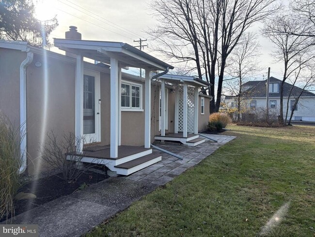 Photo - 3842 Old Easton Rd