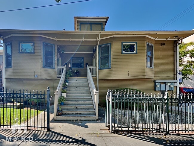 Building Photo - 1518 21st Street Rental