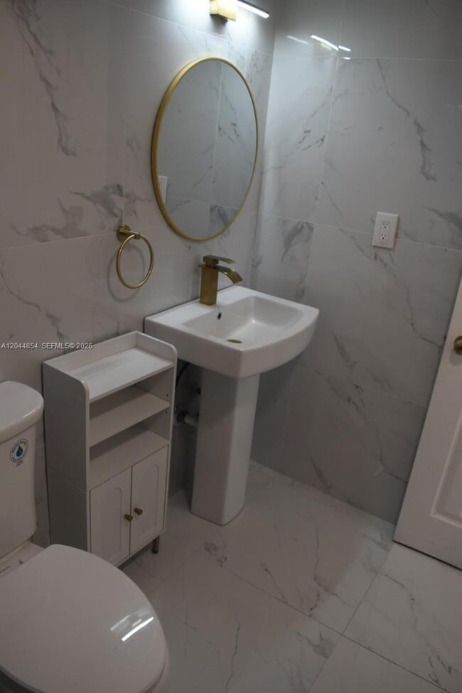 Photo - 666 W 81st St Unit 311