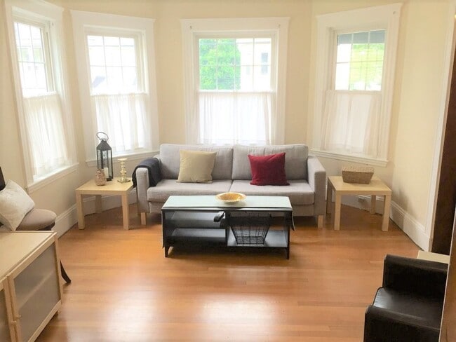 Photo - 80 Quincy St Unit 1