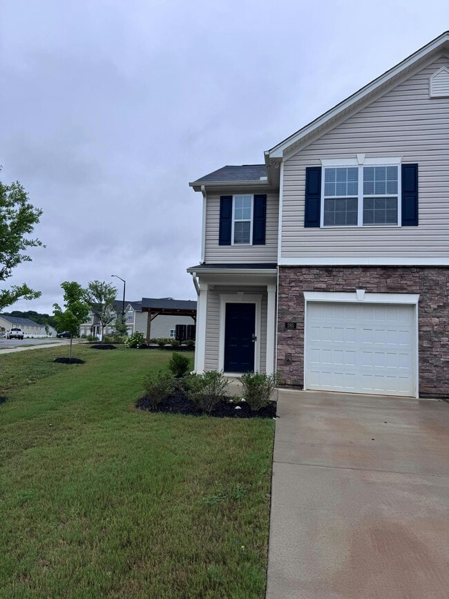 Building Photo - 285 Moyer Dr