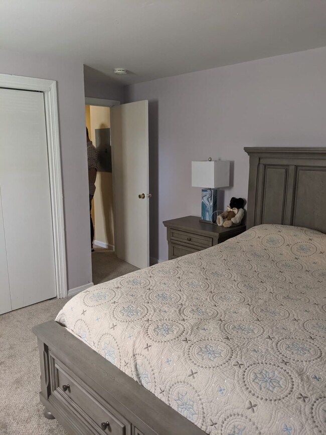 Photo - 7-11 Wilcox Ln