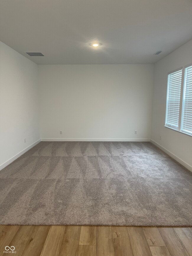 Photo - 1717 Woods Edge Dr