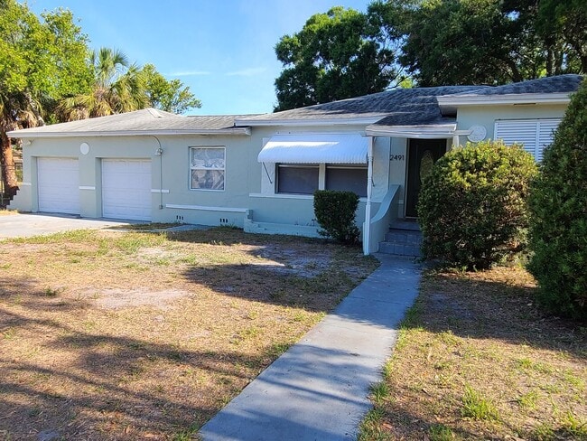 Photo - Stunning Corner-Lot Rental: 4BR/2BA with Courtyard