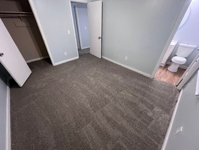 Photo - Move In Ready Spacious & Beautiful 3 Bedroom Duplex Unit Available!!!