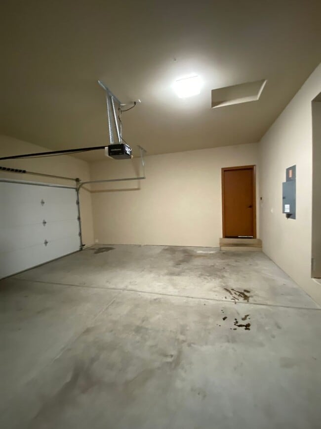 Photo - 3005 Swan Ave