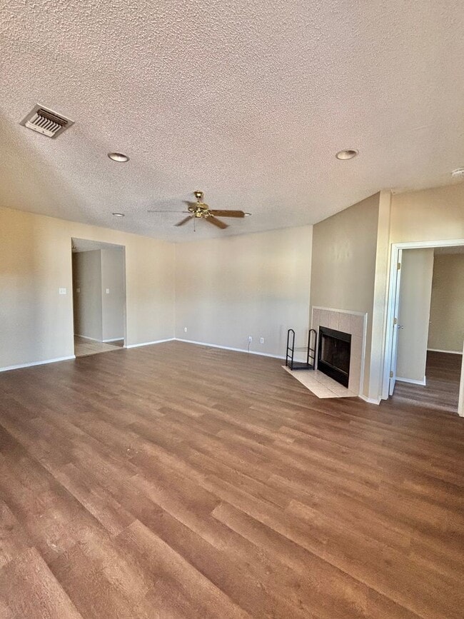 Photo - NOW AVAILABLE - 3 Bedroom Home in the PaulAnn Neighborhood!