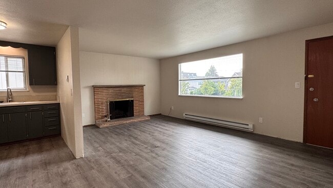 Photo - 2105 Colby Ave Unit 4