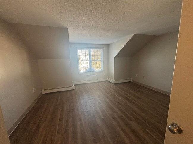 Building Photo - 65 Frank's Ln Unit 309