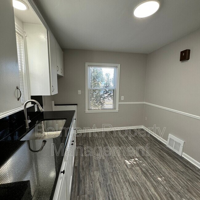 Photo - 19757 Elkhart St