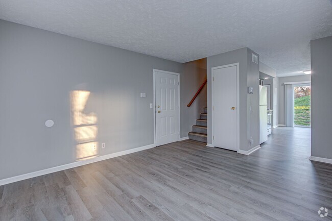 Building Photo - 4 Bedroom 2 Bathroom Single Family Home