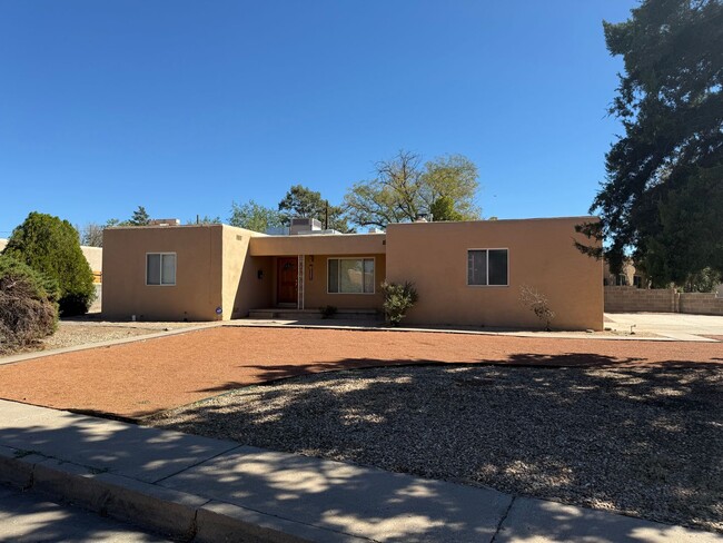 4 Bedroom 2 Car Garage - 4 Bedroom 2 Car Garage Casa