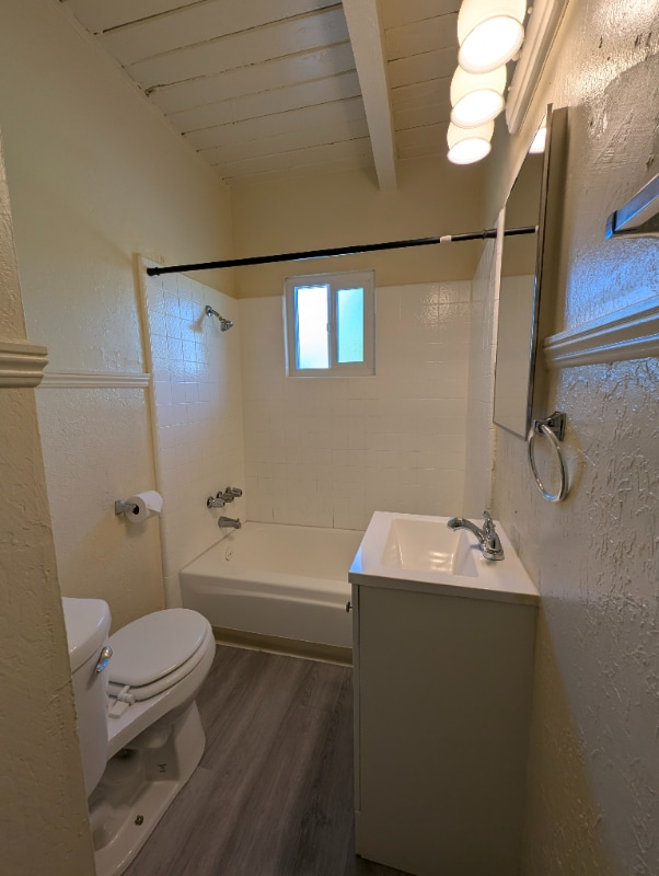 Photo - 3472 Burlington Ave