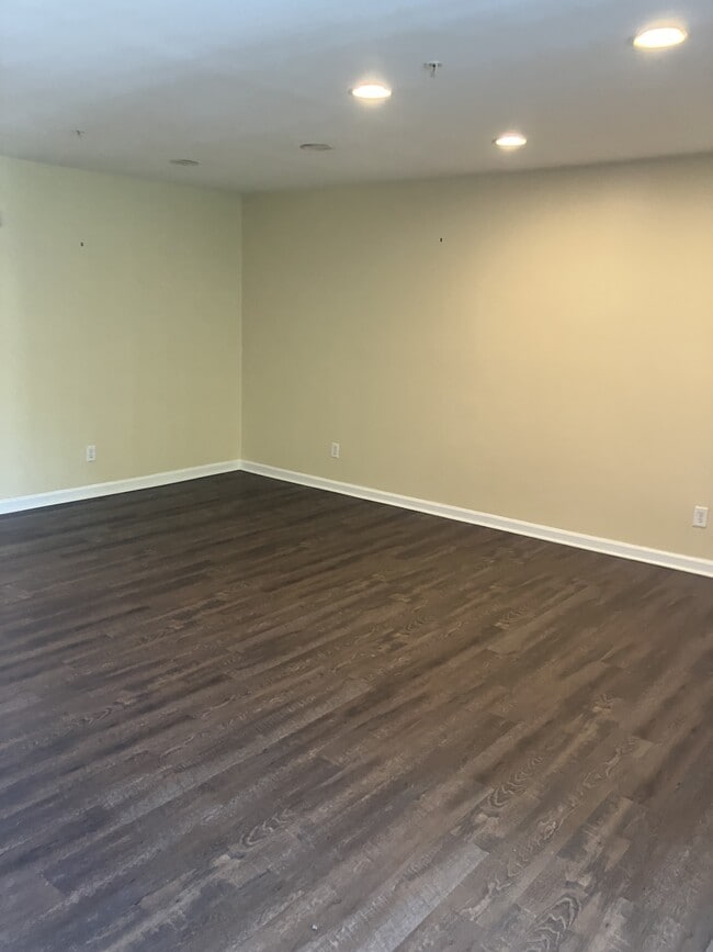 Photo - 1142 Cove Rd