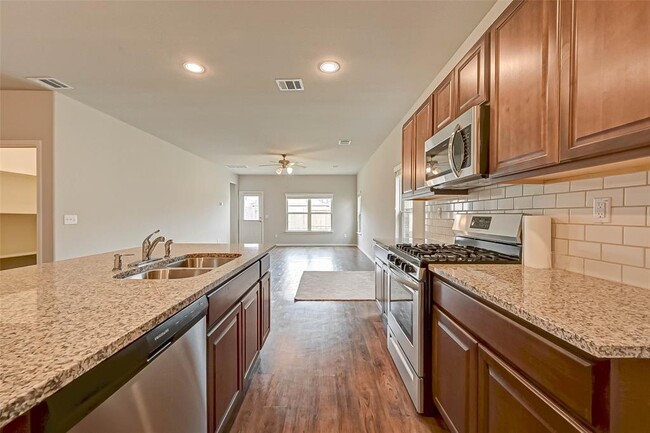 Photo - 23403 Dovetail Colony Ct House