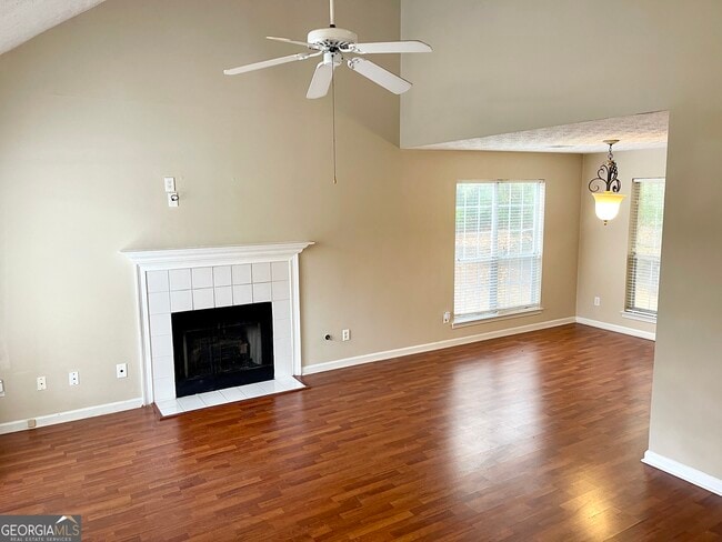 Photo - 40 Prestwick Ct