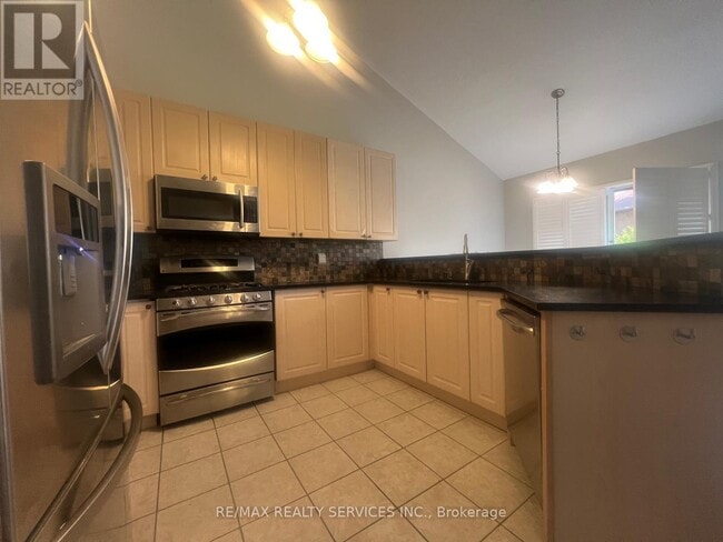 Photo - 7 Ladywood Ct