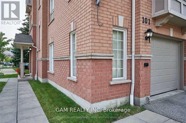 Photo - 5030 Heatherleigh Ave
