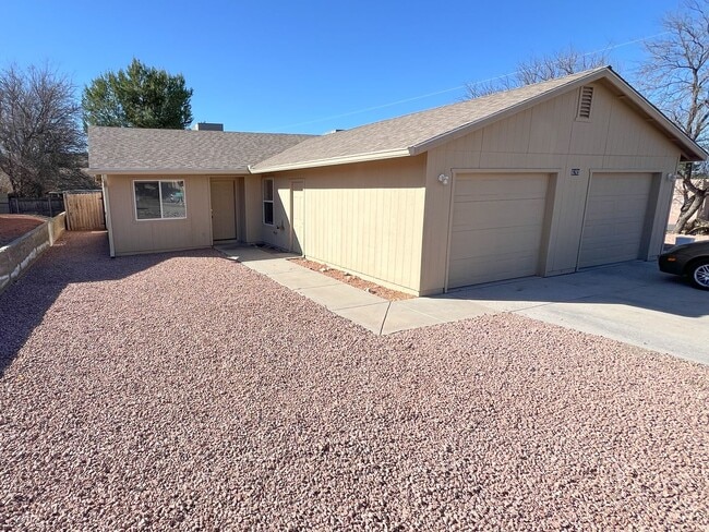 DUPLEX APARTMENT - RIMROCK/LAKE MONTEZUMA - DUPLEX APARTMENT - RIMROCK/LAKE MONTEZUMA