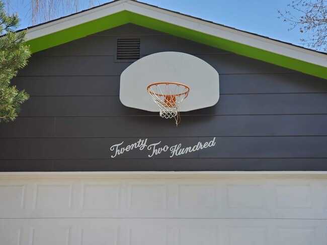 Photo - 2200 Sheffield Dr.