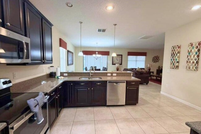 Photo - 1423 Wexford Way
