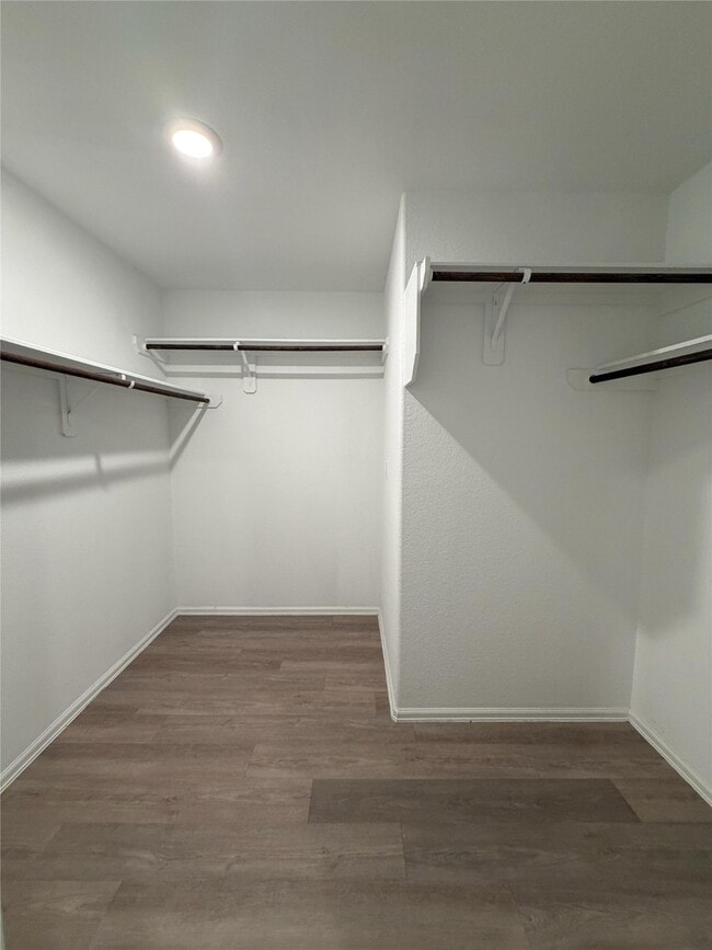 Photo - 18757 Wembley Vis Trl