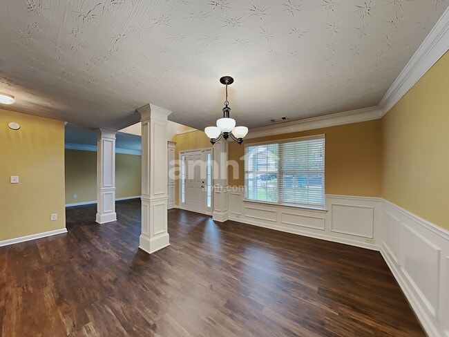 2786 Spence Ct NE