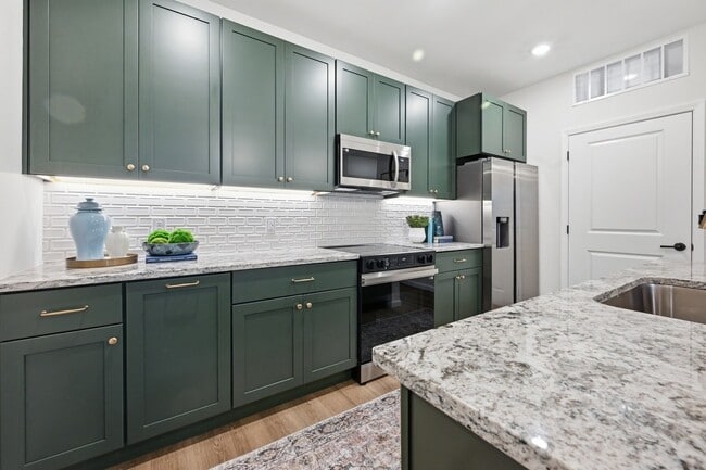 Photo - Wilshire Apartments