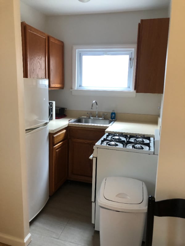 Photo - 1296 W 106th St