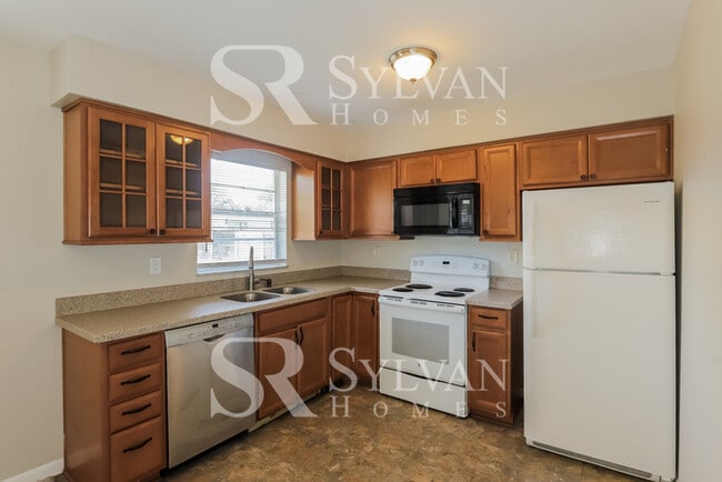 Photo - Welcome home to this 3 bedroom, 1 bathroom home