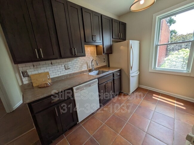 Photo - 1928 Arsenal St