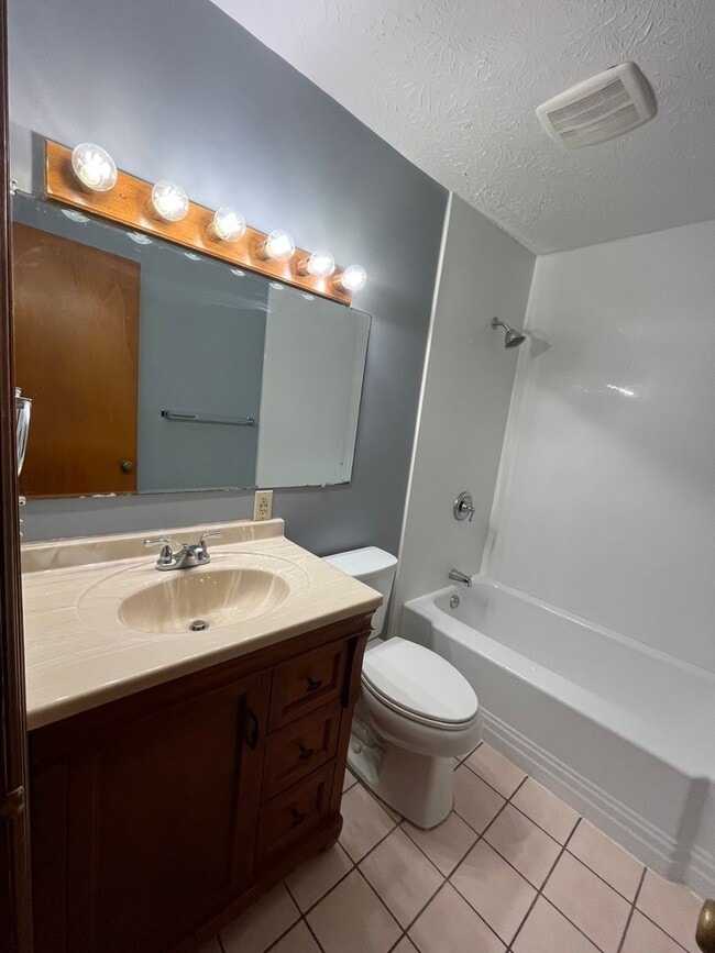 Photo - Updated 3 Bedroom Home across from MSU