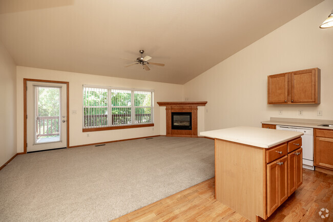 Interior Photo - Woodridge Estates Rental