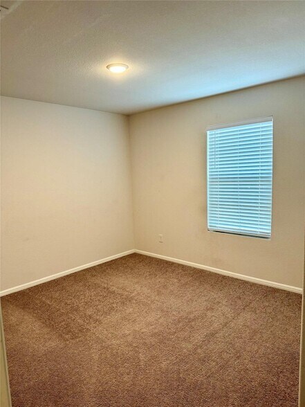 Photo - 6122 Heron Dr