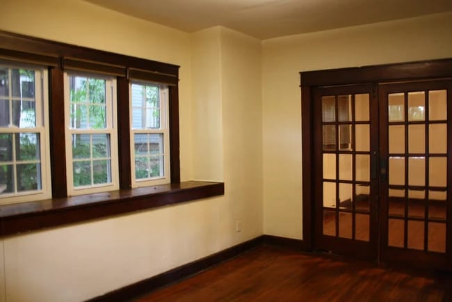 Photo - 518 E 2nd St