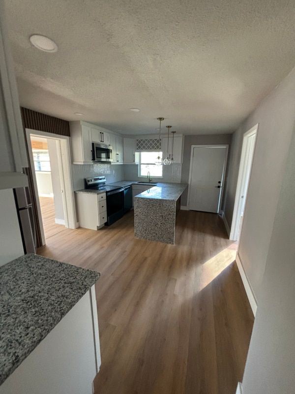 Photo - 5500 Huber Dr