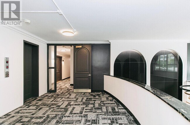 Photo - 10 Shallmar Blvd Unité 811