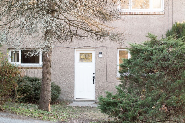 Photo - 803 Diamond Ct Unit 2