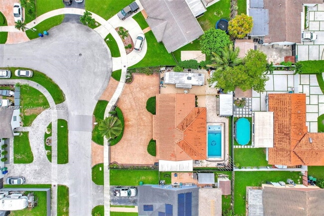 Photo - Southwest 133rd Court, Miami, FL 33175 - 3...