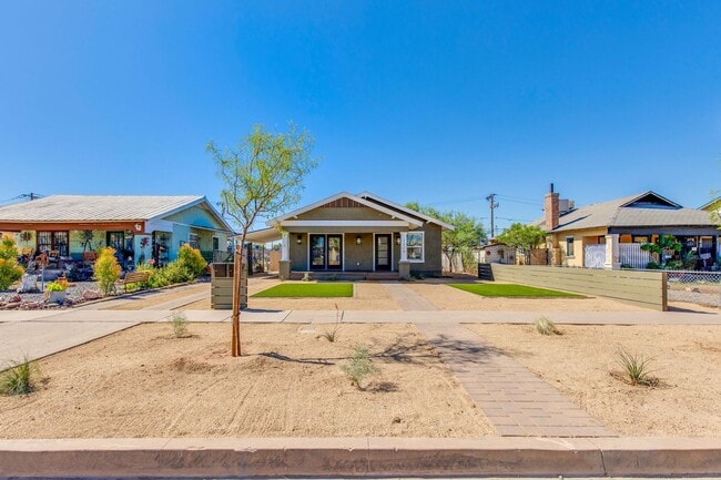 Building Photo - 1329 Unit 1329 A