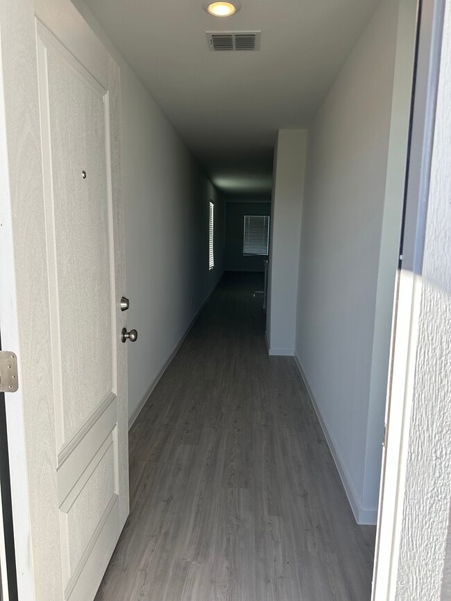 Photo - 4033 Equestrian Dr