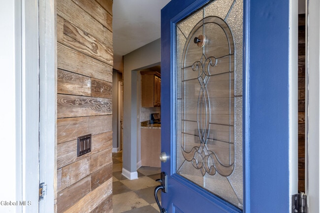 Photo - 949 Hudson Ave