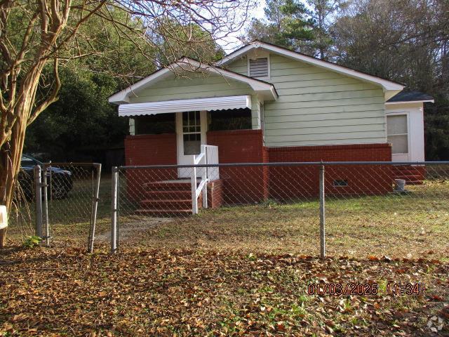 Building Photo - 751 March St Rental