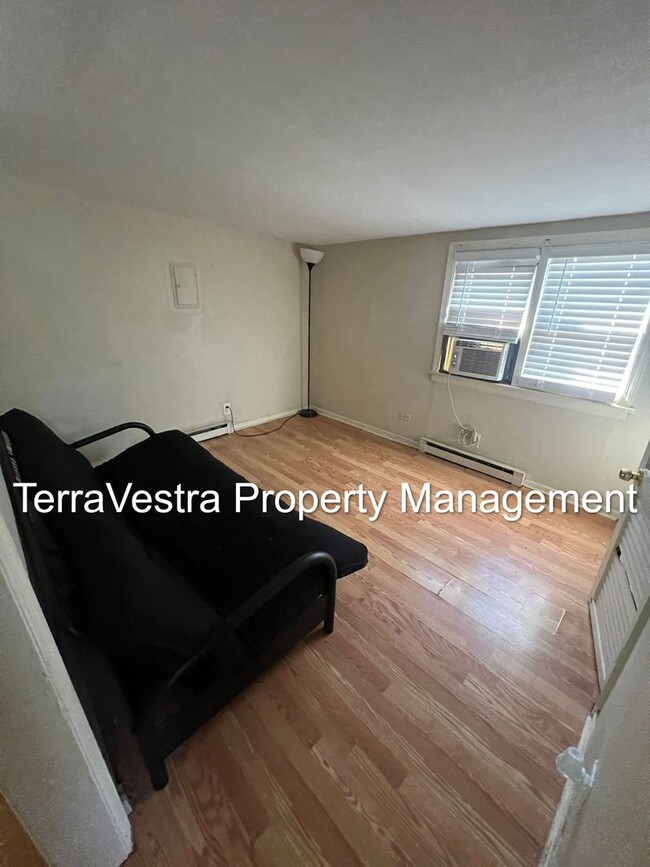 Photo - 376 S Hook Rd Apartment Unit C